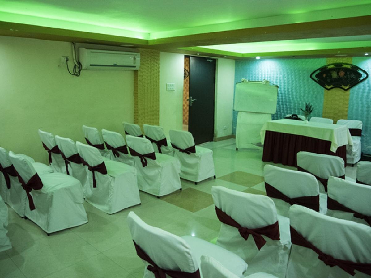 Hotel Sunshine Baharampur ภายนอก รูปภาพ