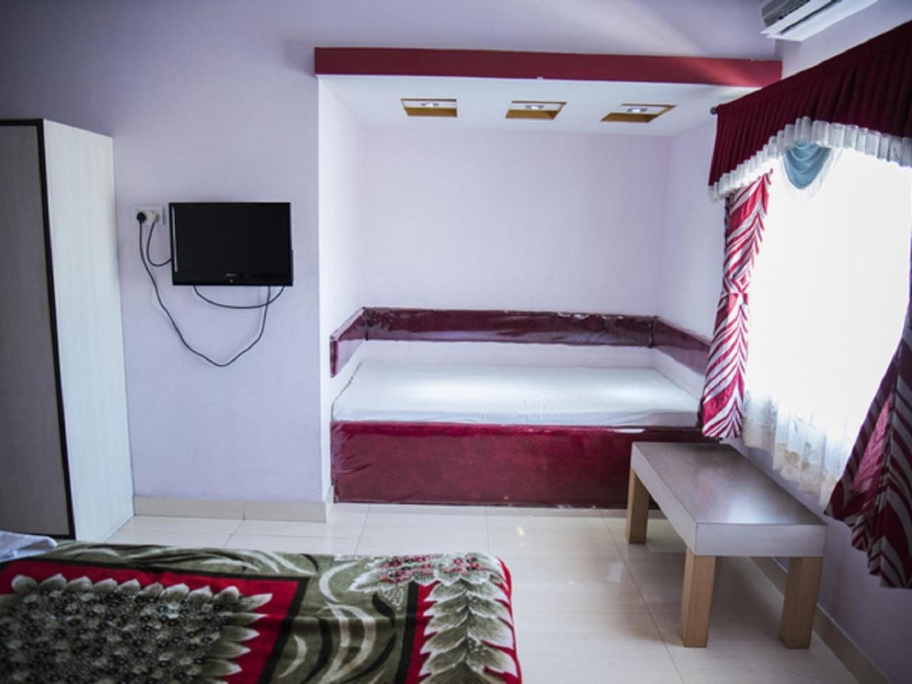 Hotel Sunshine Baharampur ภายนอก รูปภาพ
