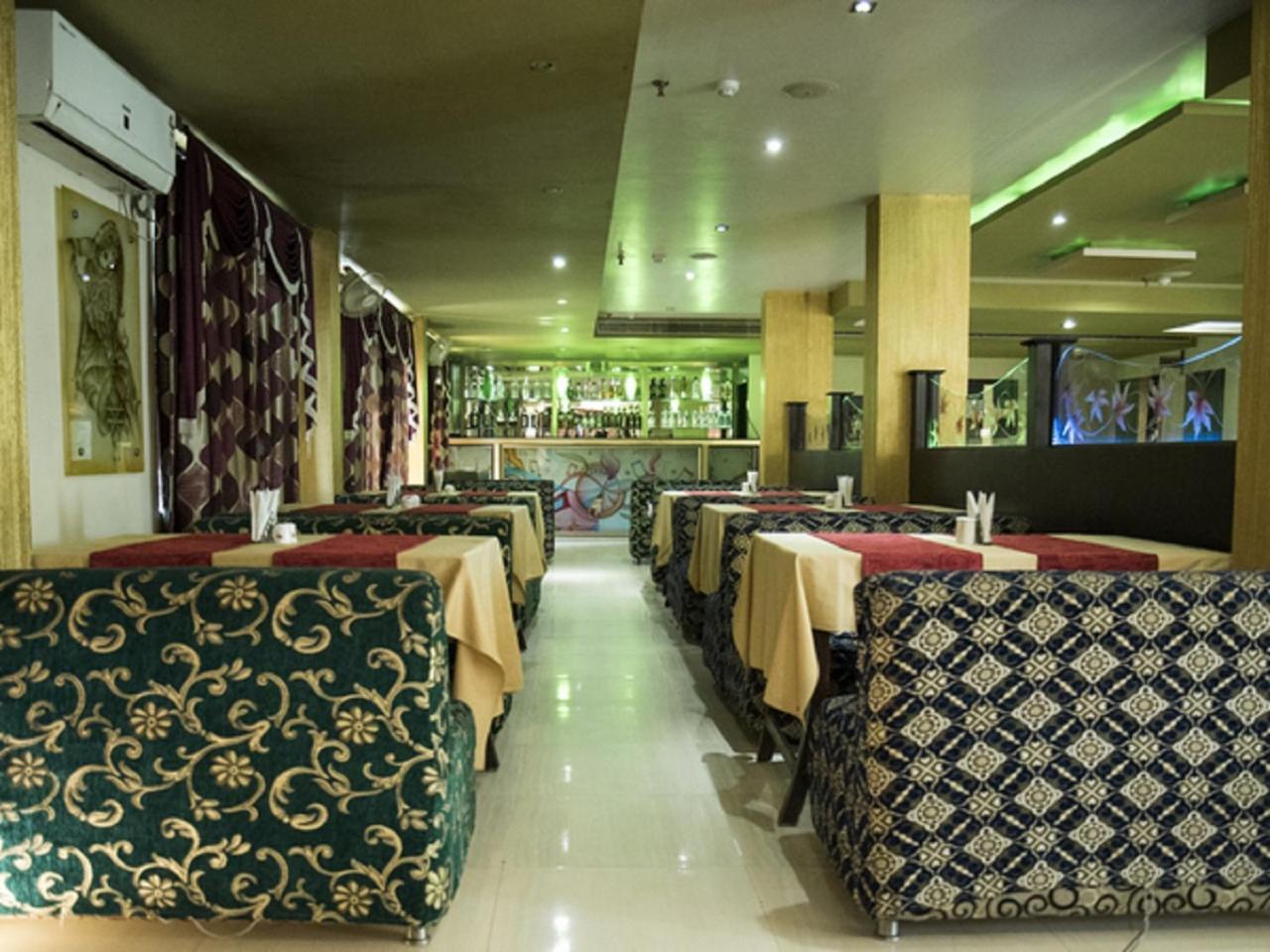 Hotel Sunshine Baharampur ภายนอก รูปภาพ